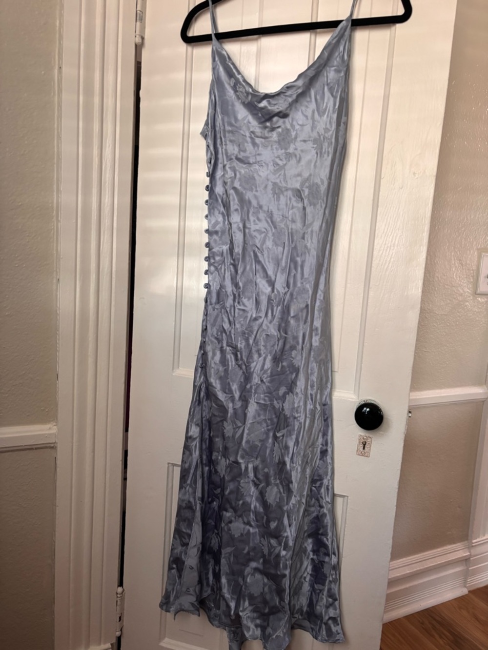 Lulu’s Blue Satin Jacquard Floral Slip Mid Dress Size M - Picture 11 of 12